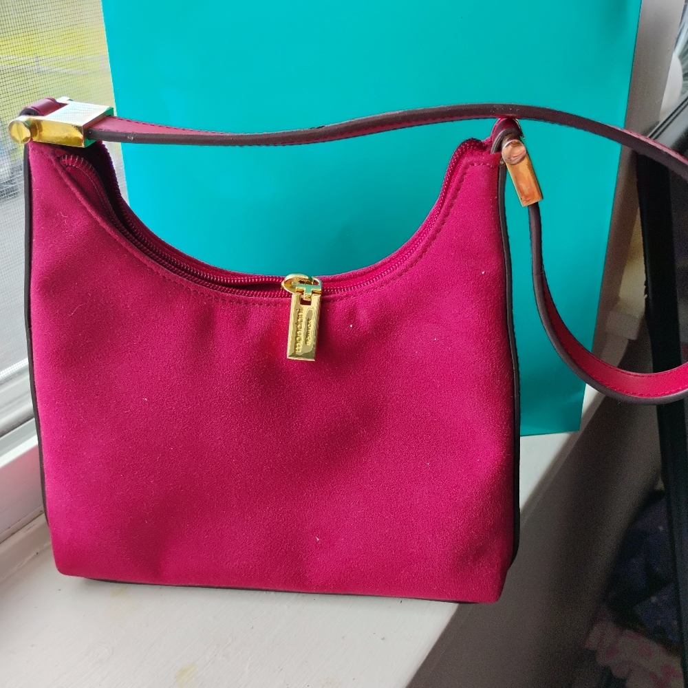 Elegant Magenta Shoulder Bag